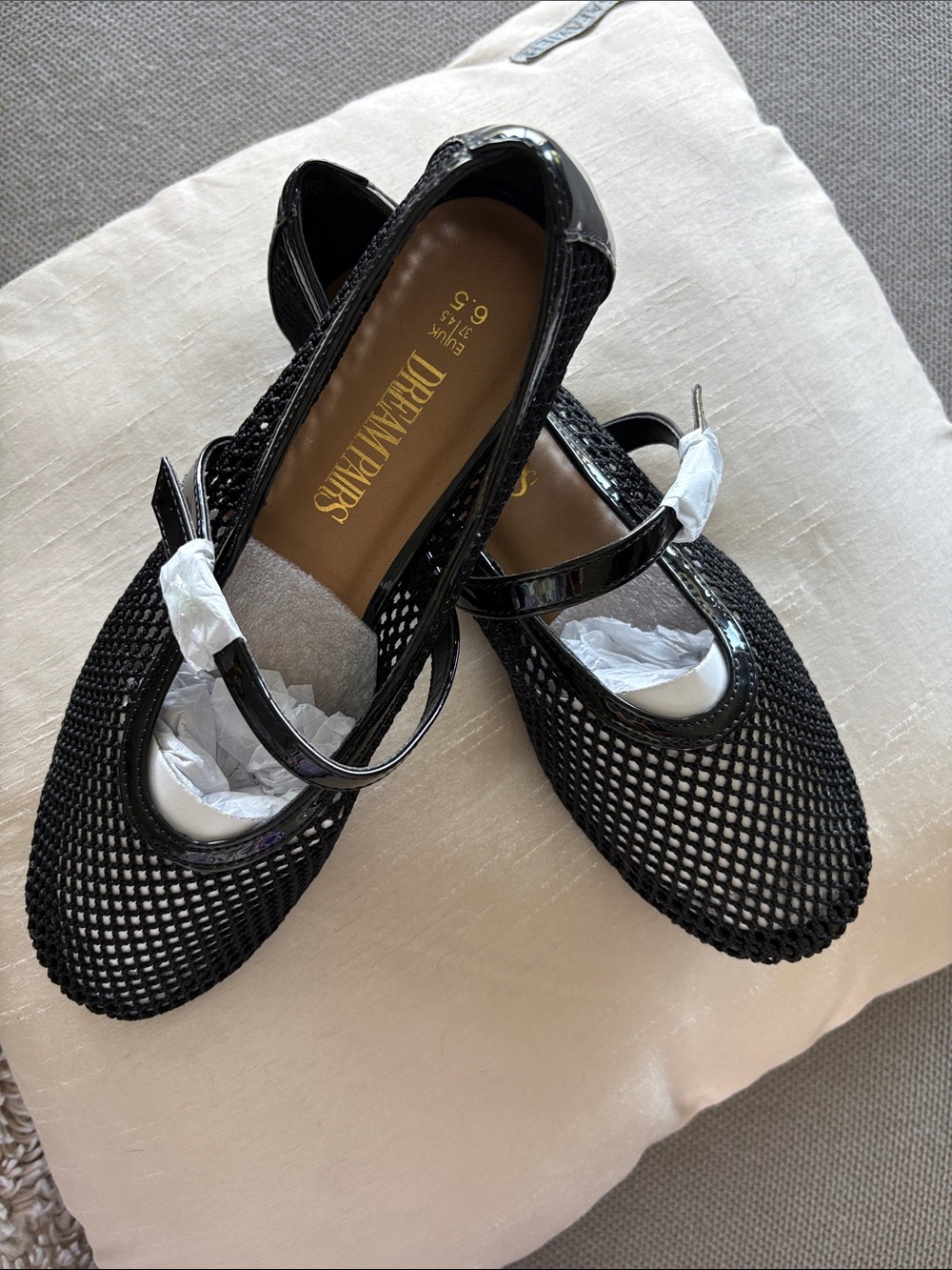 New, Unworn Dream Pairs Black Mesh Mary Jane Flats with Glossy Strap